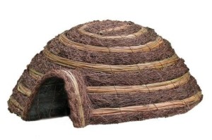 Duży domek dla jeża typu igloo